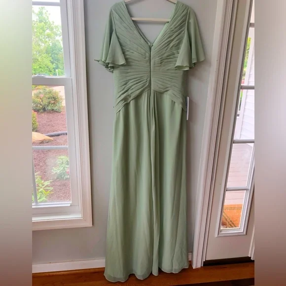 NEW Azazie A-Line Ruched Chiffon Dress in Dusty Sage - Picture 5 of 9
